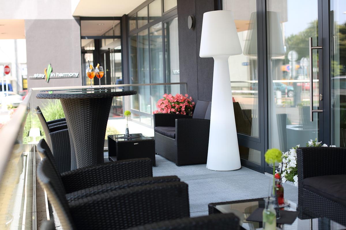 ฮาร์โมนี คลับ โฮเต็ล Hotel ออสตราวา ภายนอก รูปภาพ