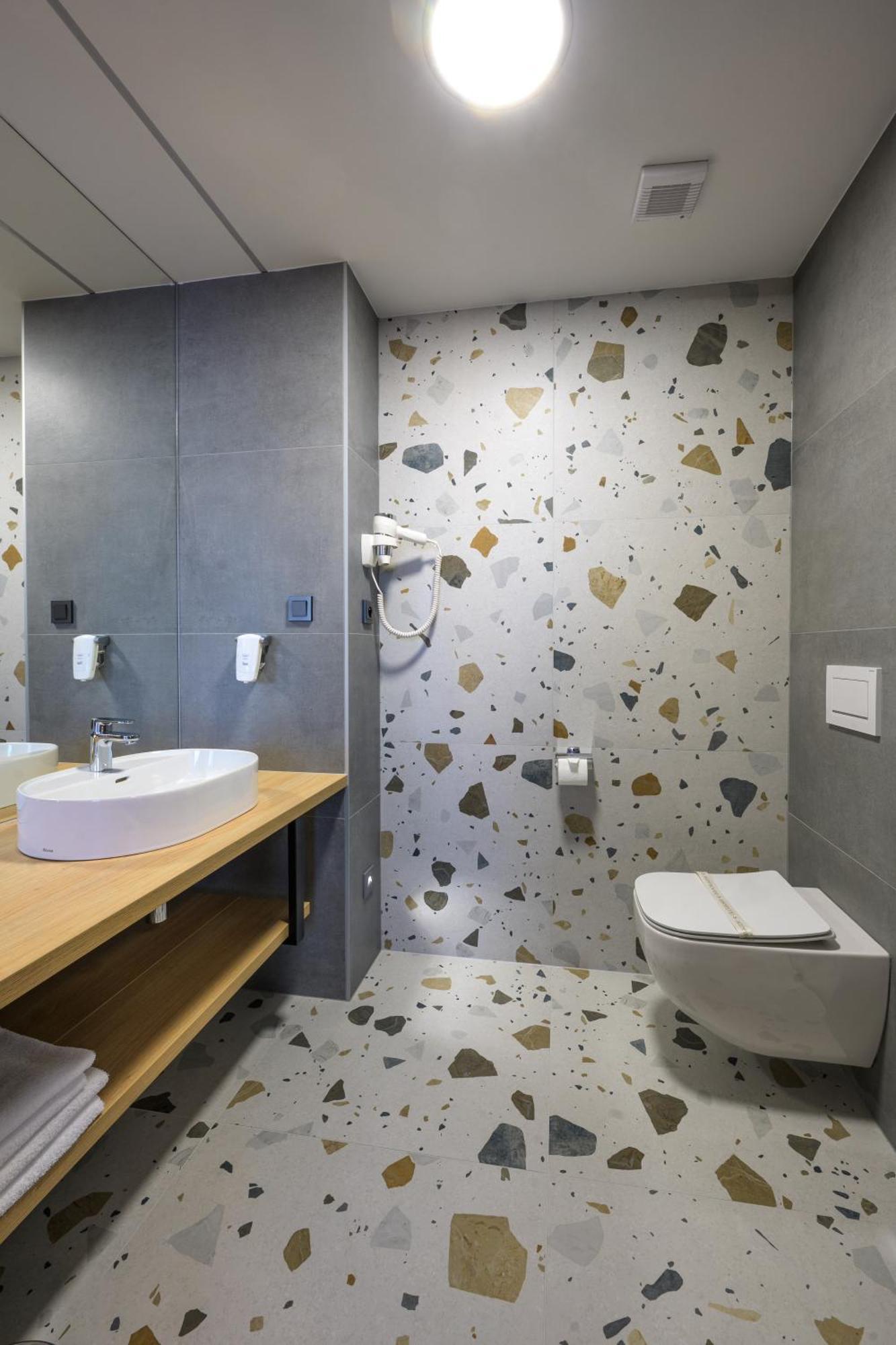 ฮาร์โมนี คลับ โฮเต็ล Hotel ออสตราวา ภายนอก รูปภาพ