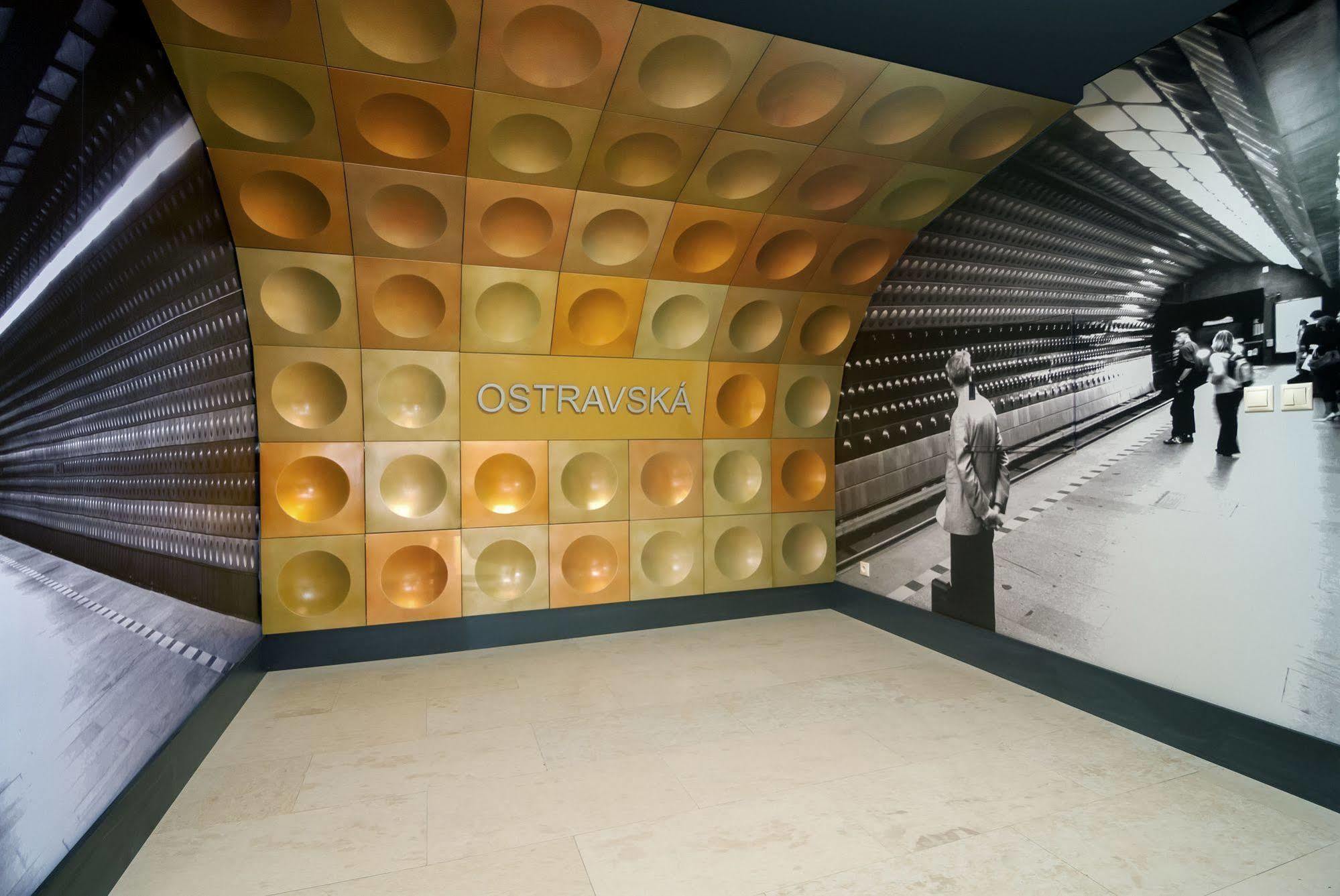 ฮาร์โมนี คลับ โฮเต็ล Hotel ออสตราวา ภายนอก รูปภาพ